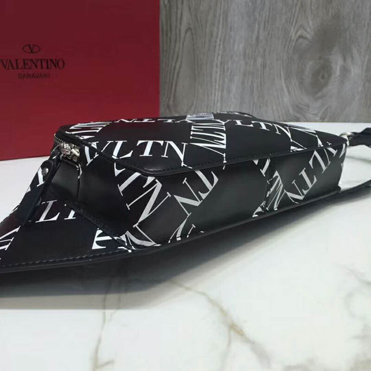 2019 Valentino Pocket