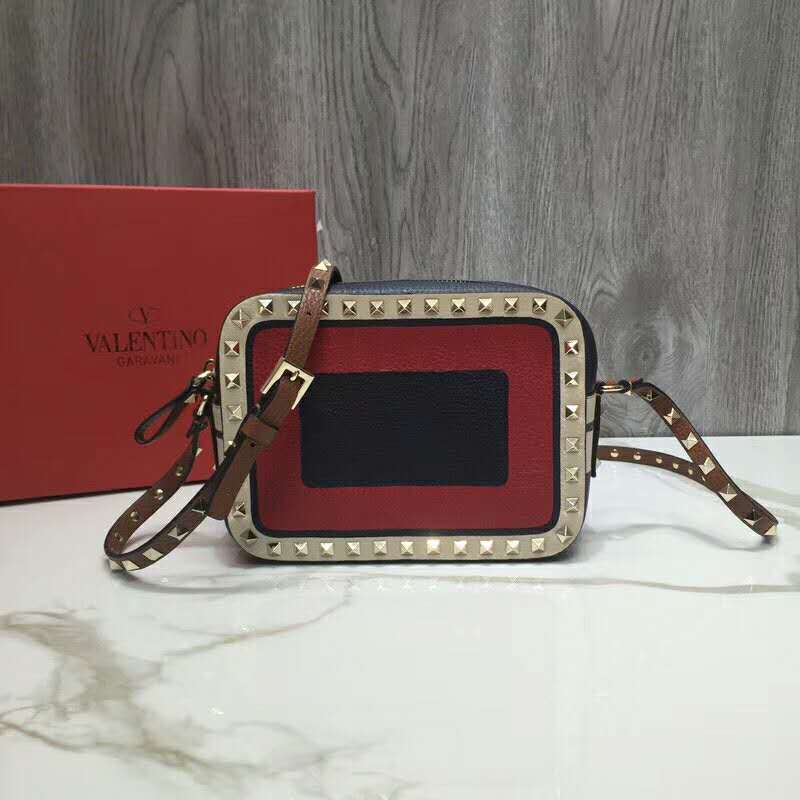 2019 Valentino ROCKSTUD CAMERA BAG