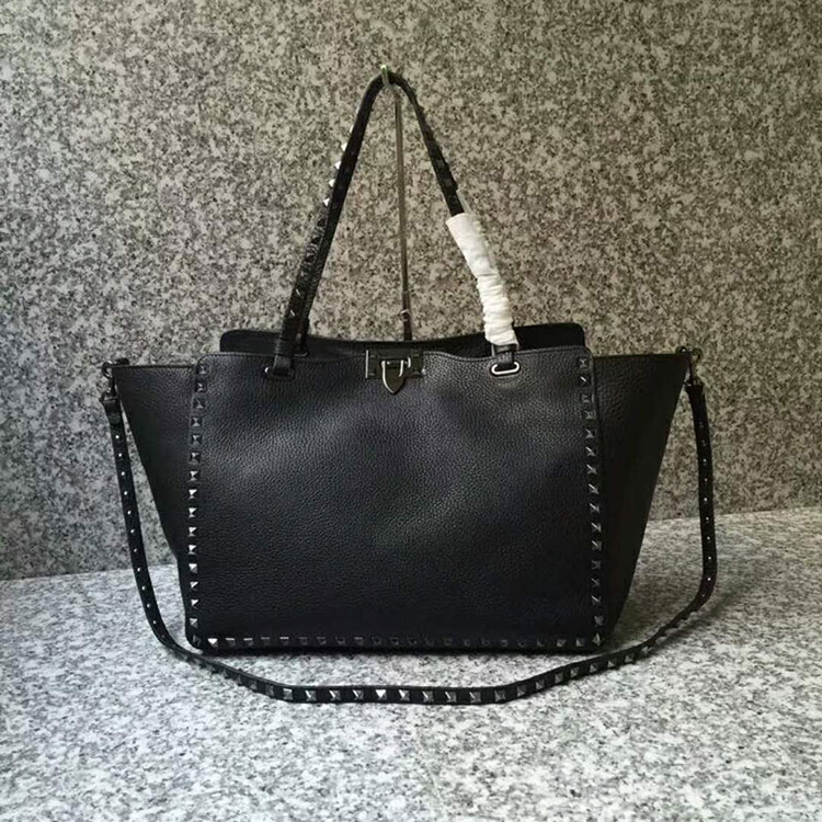 2019 Valentino ROCKSTUD NOIR MEDIUM TOTE