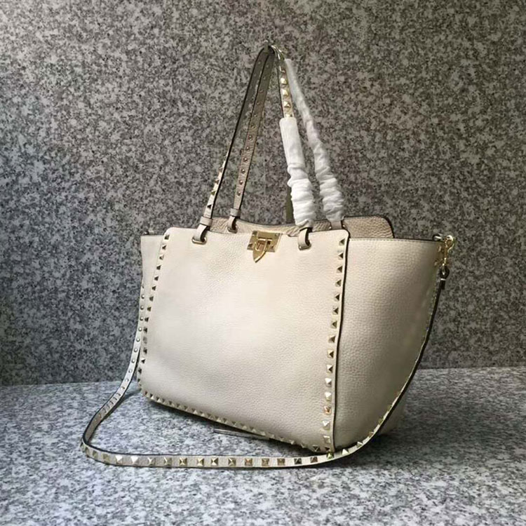 2019 Valentino ROCKSTUD NOIR MEDIUM TOTE