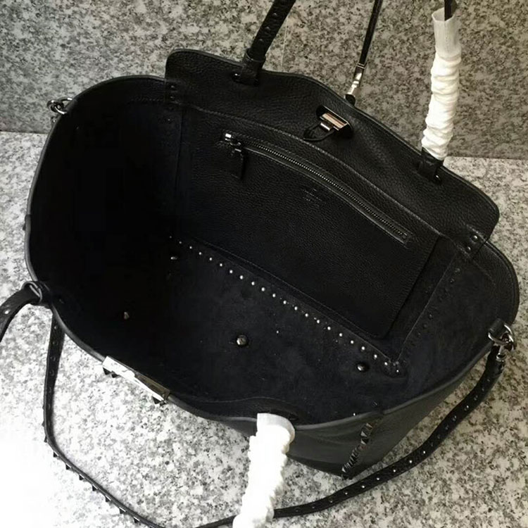 2019 Valentino ROCKSTUD NOIR MEDIUM TOTE