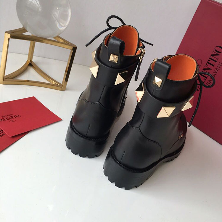 2019 Valentino women Boots in Calfskin Heel 3.5cm