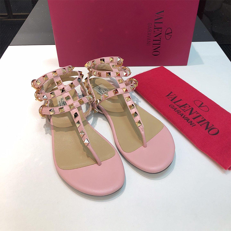 2019 Valentino women Flat shoes