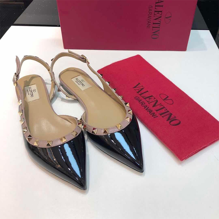 2019 Valentino women Flat shoes