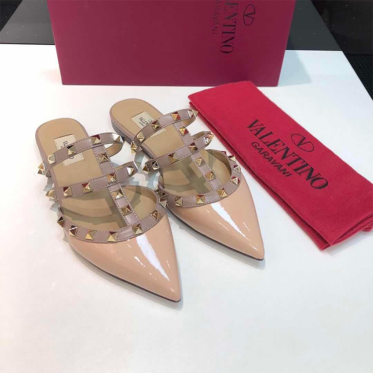 2019 Valentino women Flat shoes