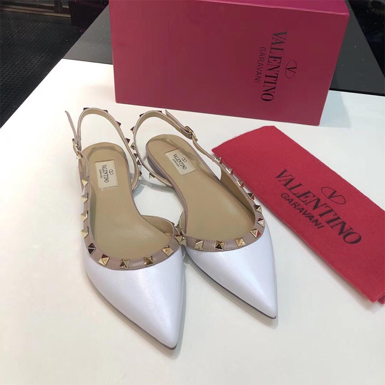 2019 Valentino women Flat shoes