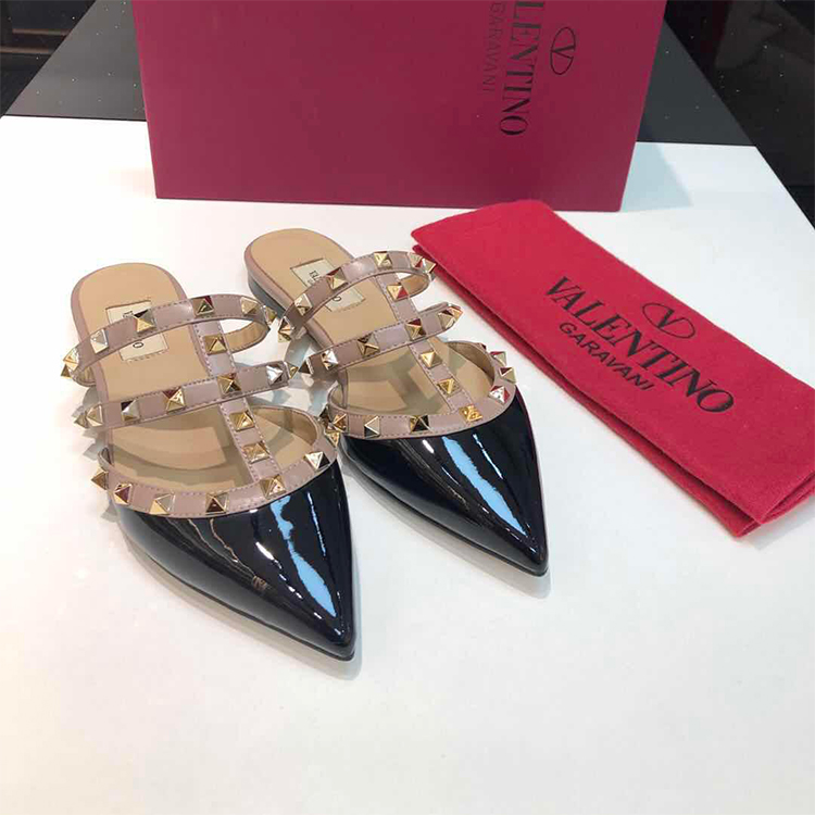 2019 Valentino women Flat shoes