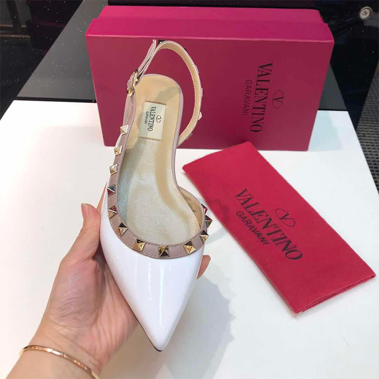 2019 Valentino women Flat shoes