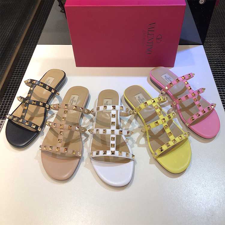 2019 Valentino women Flat shoes