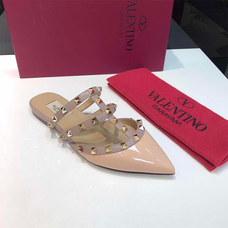 2019 Valentino women Flat shoes