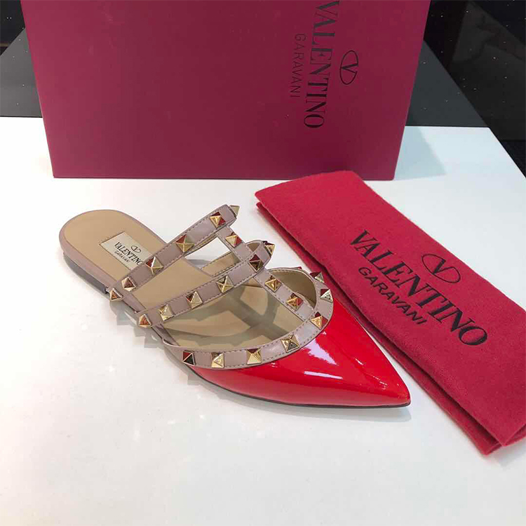 2019 Valentino women Flat shoes