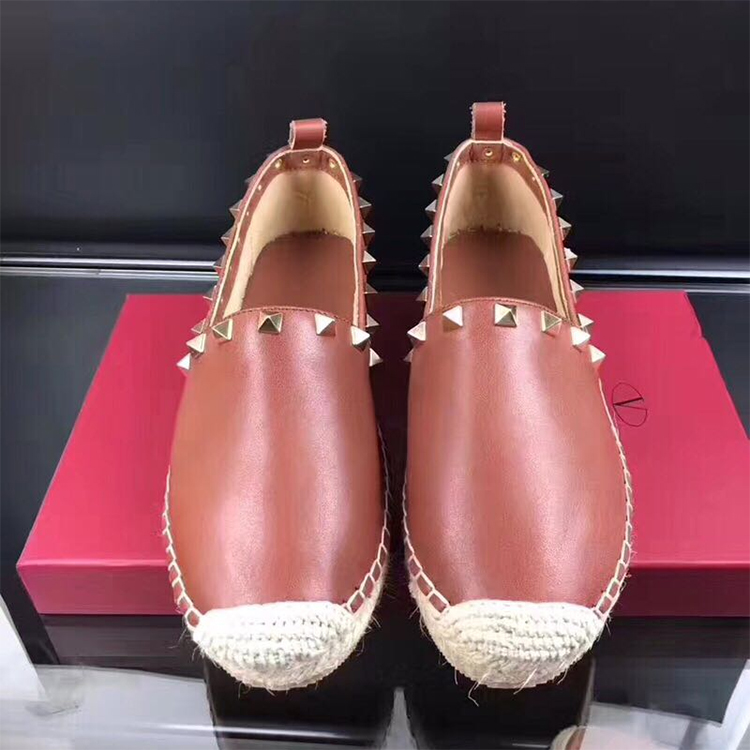 2019 Valentino women shoes in Calfskin