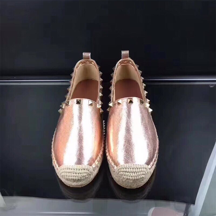 2019 Valentino women shoes in Calfskin