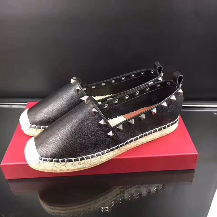 2019 Valentino women shoes in Calfskin