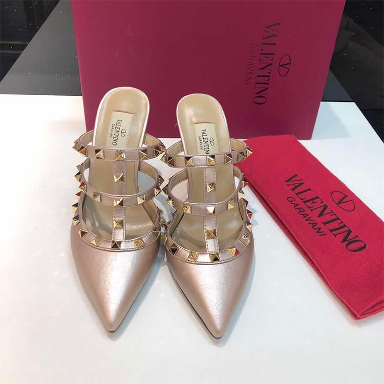 2019 Valentino women shoes in Heel 9.5cm