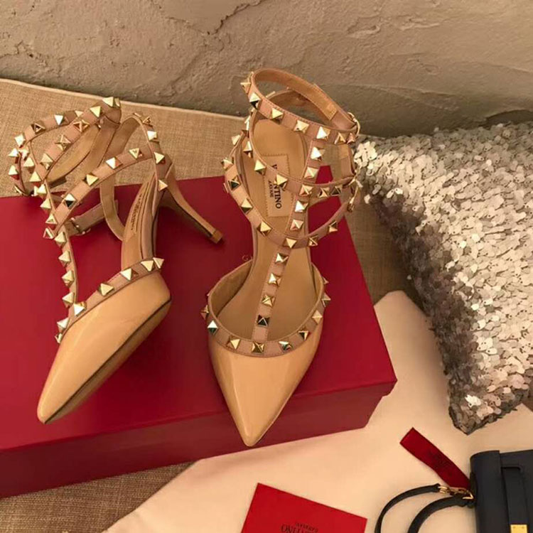 2019 Valentino women shoes with rivet Heel 6.5cm