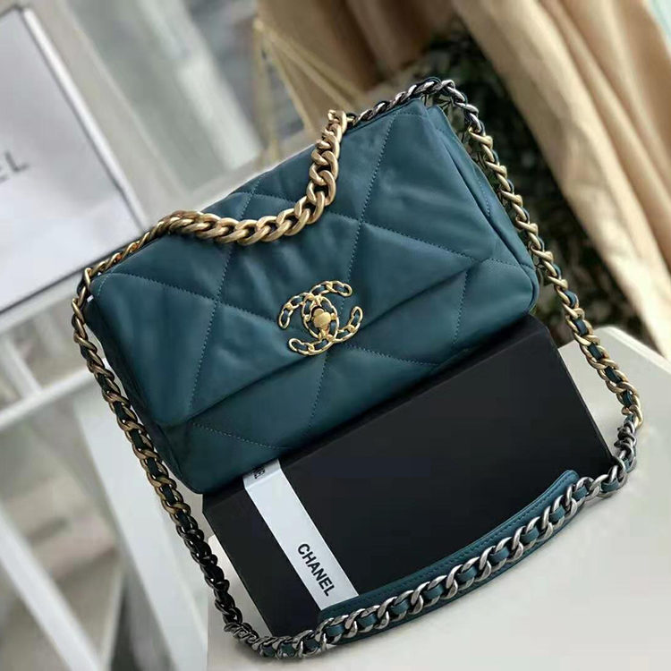 2019 chanel 19 flap bag