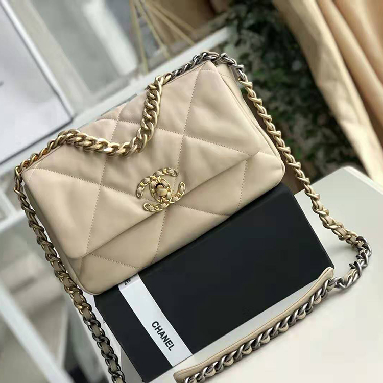 2019 chanel 19 flap bag