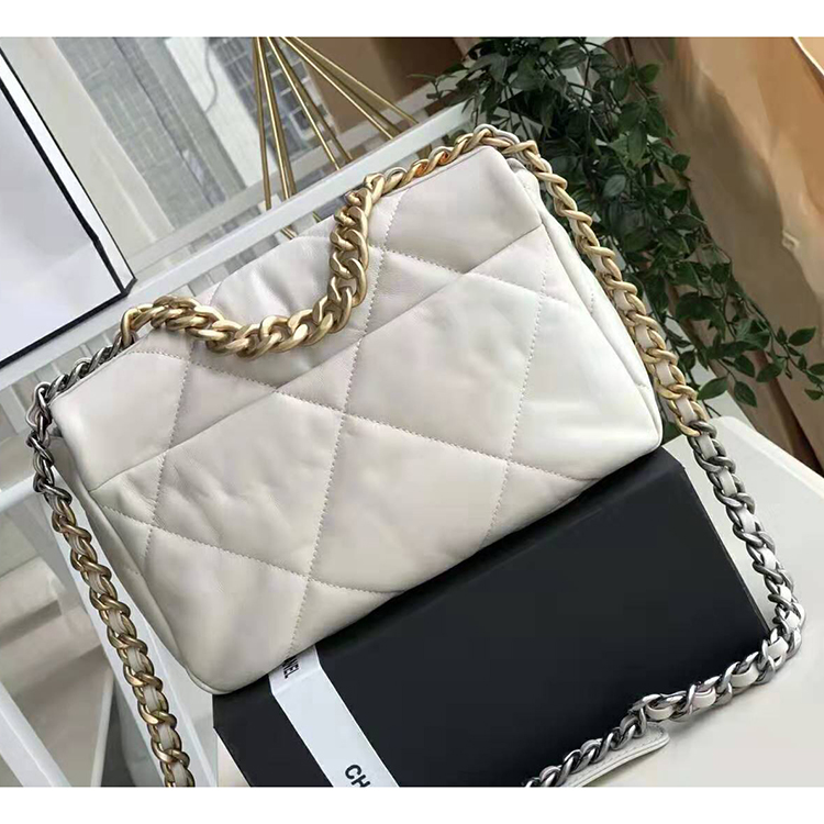 2019 chanel 19 flap bag