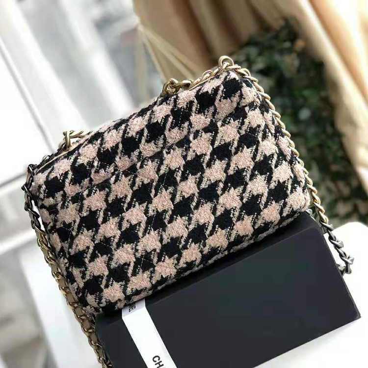 2019 chanel 19 flap bag