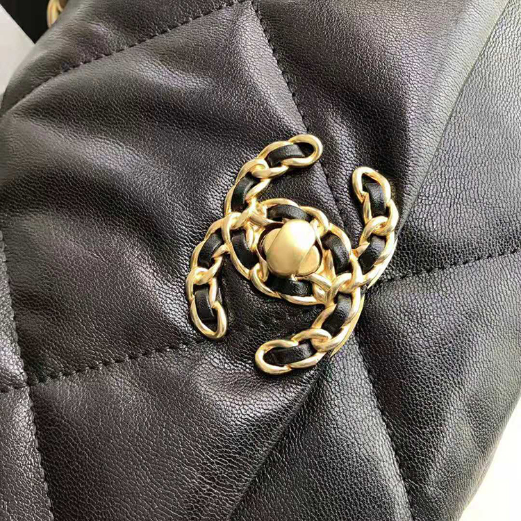 2019 chanel 19 flap bag