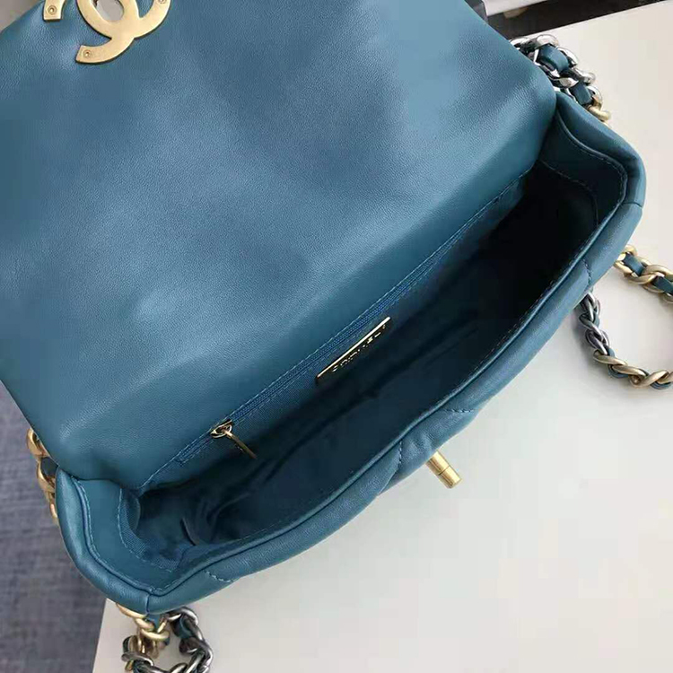 2019 chanel 19 flap bag