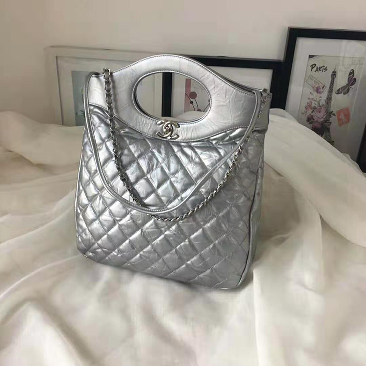 2019 chanel 31 small shopping bag