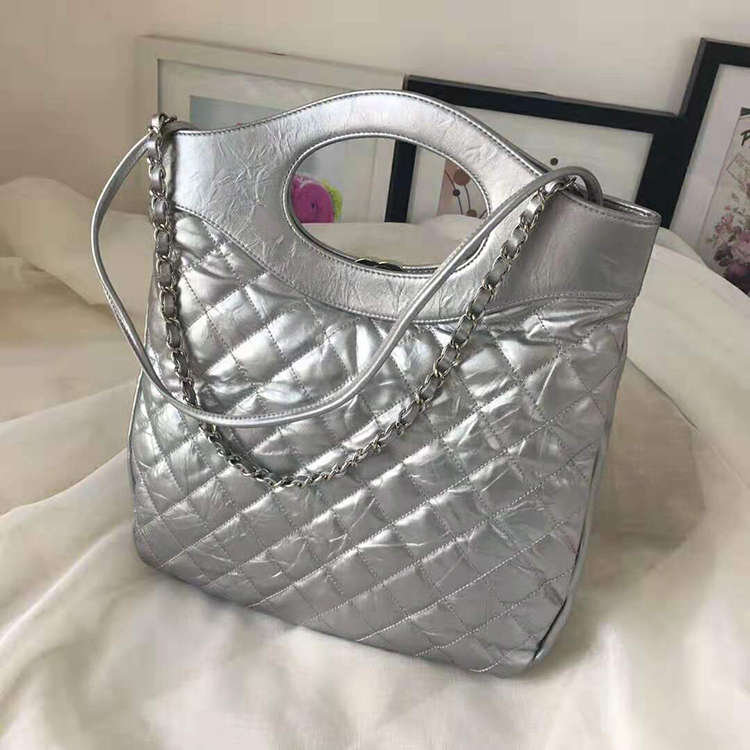 2019 chanel 31 small shopping bag