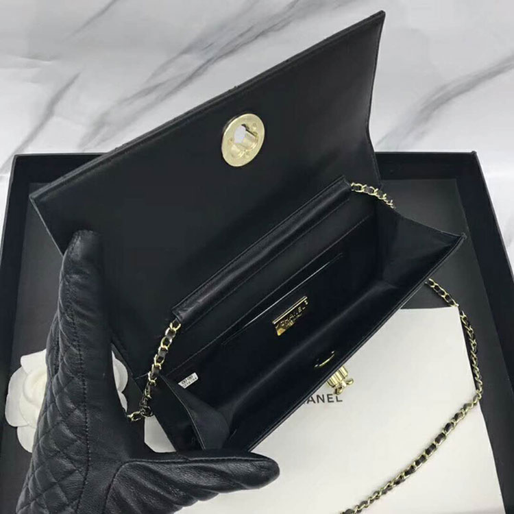 2019 chanel clutch