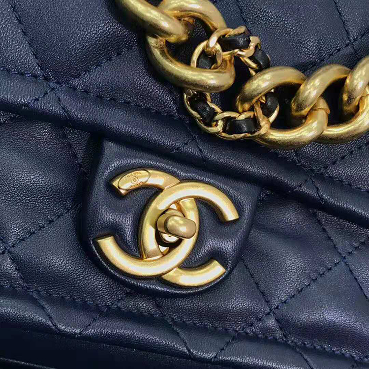 2019 chanel flap bag