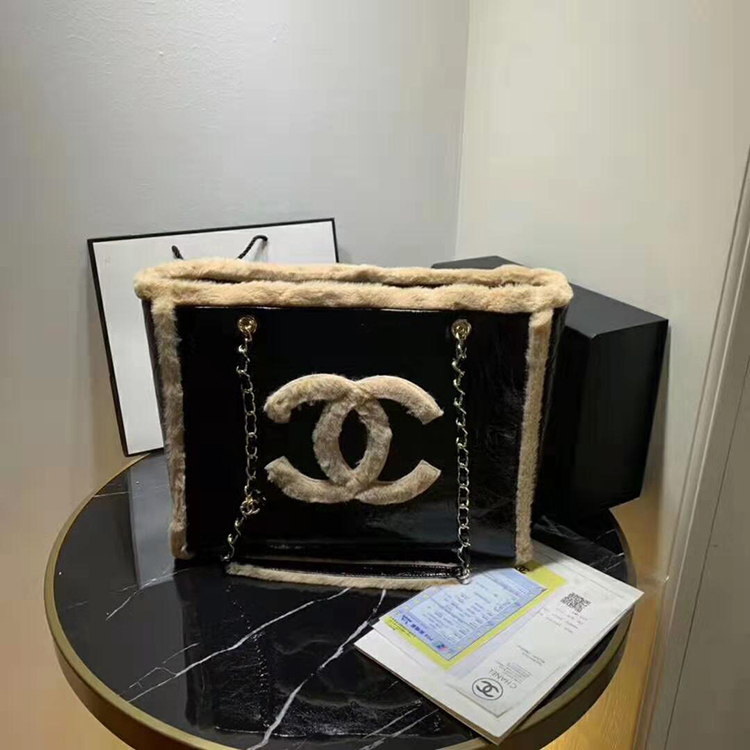 2019 chanel shopping bag