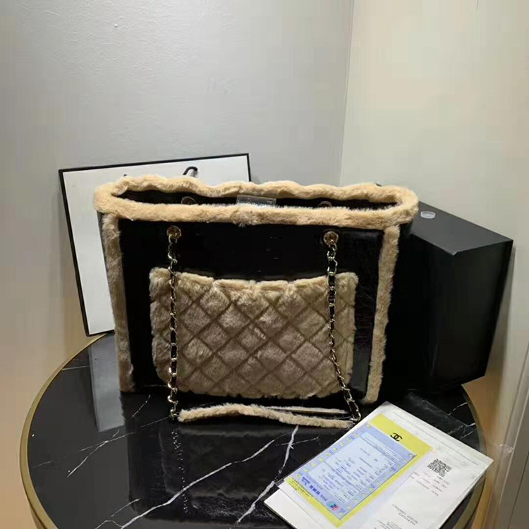 2019 chanel shopping bag