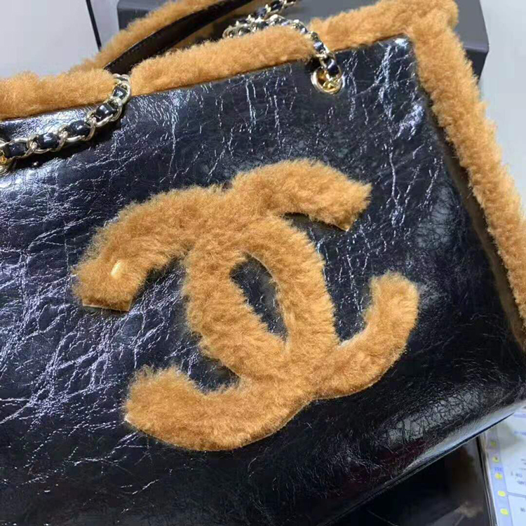 2019 chanel shopping bag