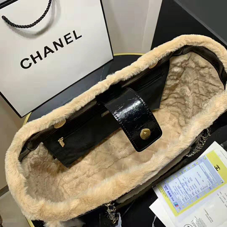 2019 chanel shopping bag