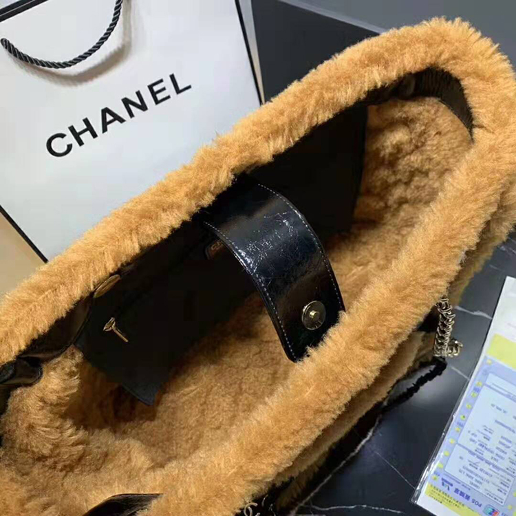 2019 chanel shopping bag