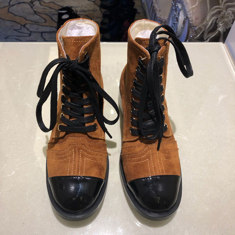 2019 chanle women Boots in Nubuck leather