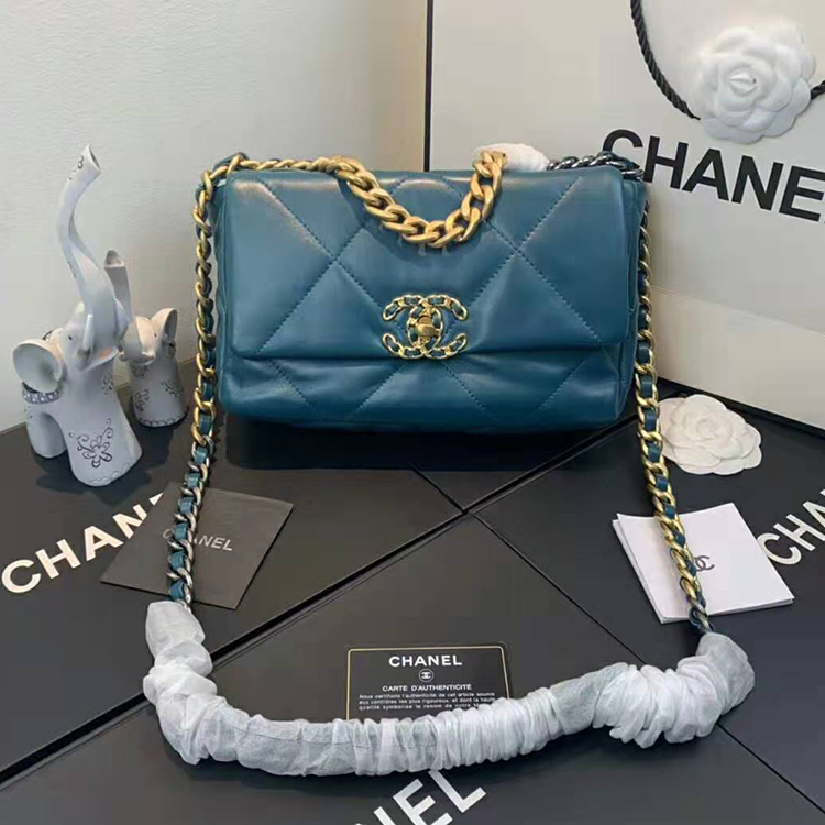 2020 Chanel 19 flap bag