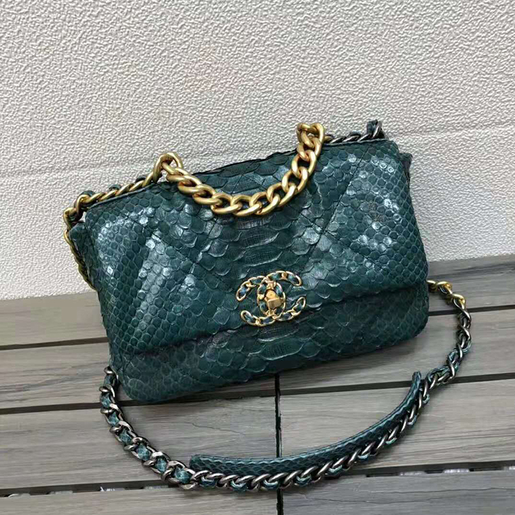 2020 Chanel 19 flap bag