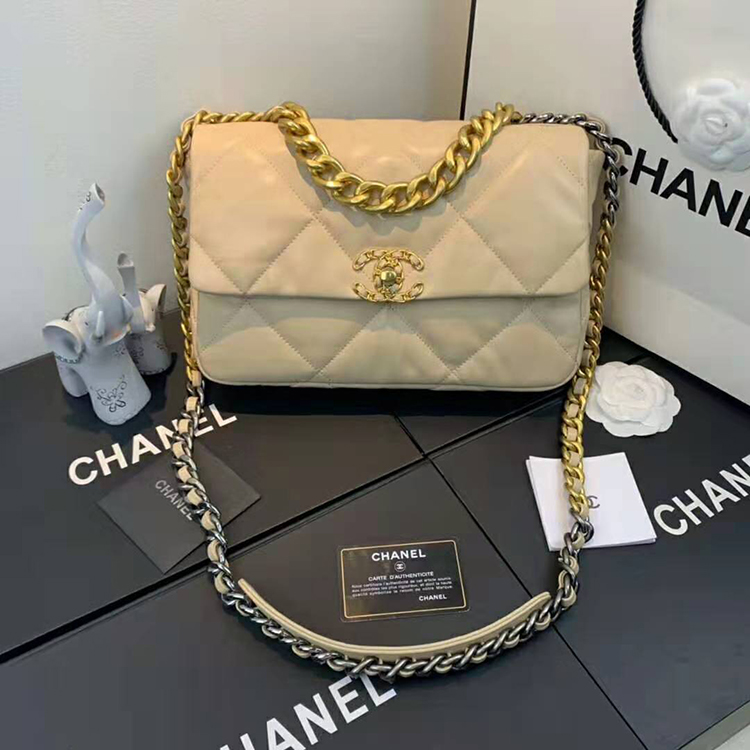 2020 Chanel 19 flap bag