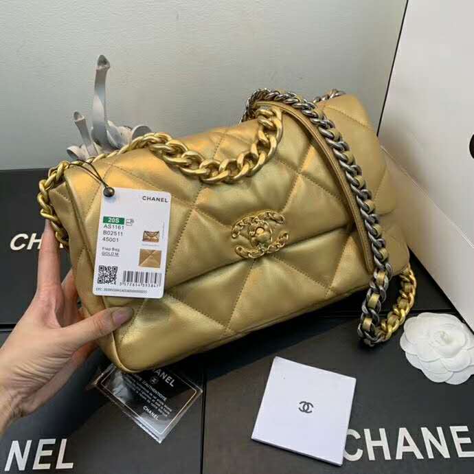 2020 Chanel 19 flap bag