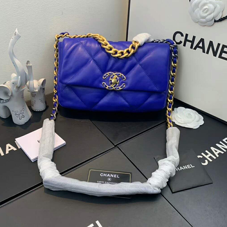 2020 Chanel 19 flap bag