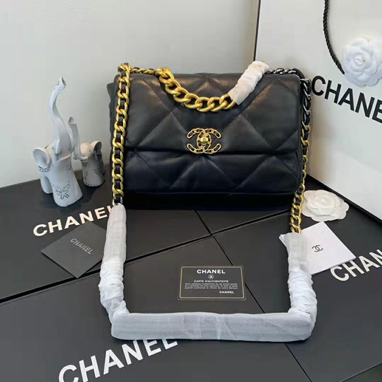 2020 Chanel 19 flap bag