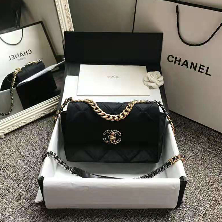 2020 Chanel 19 flap bag