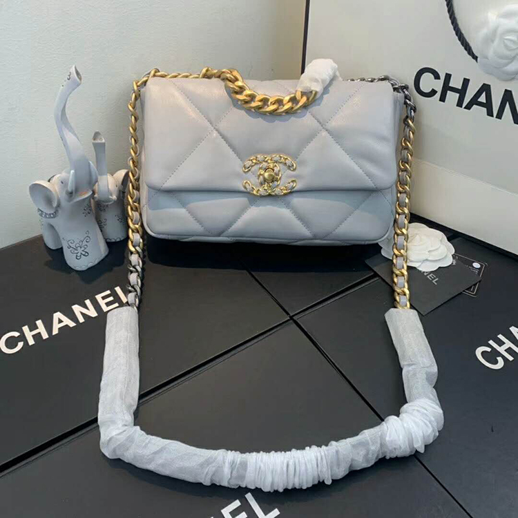 2020 Chanel 19 flap bag