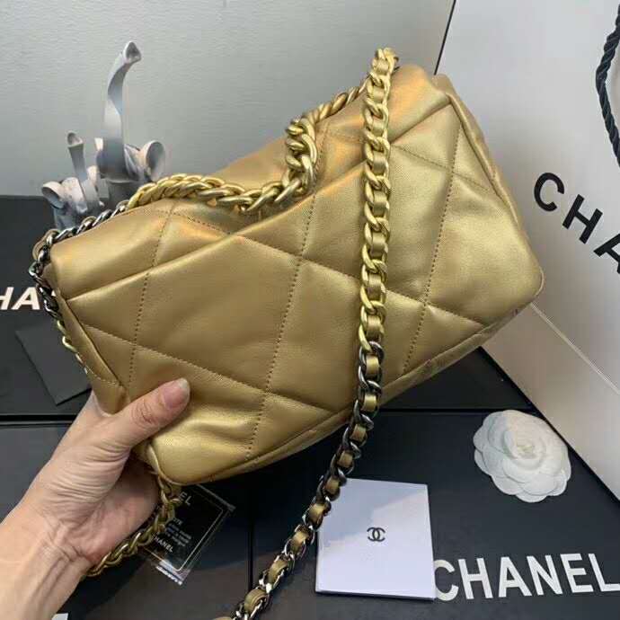 2020 Chanel 19 flap bag