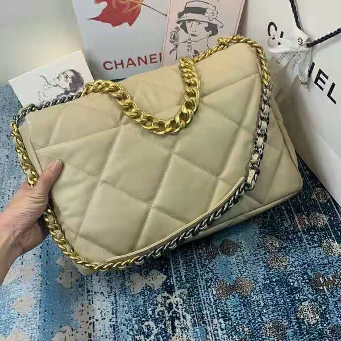 2020 Chanel 19 flap bag