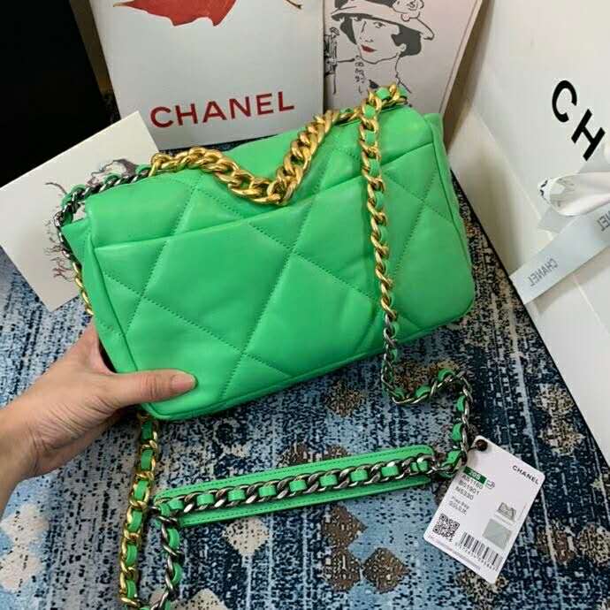 2020 Chanel 19 flap bag