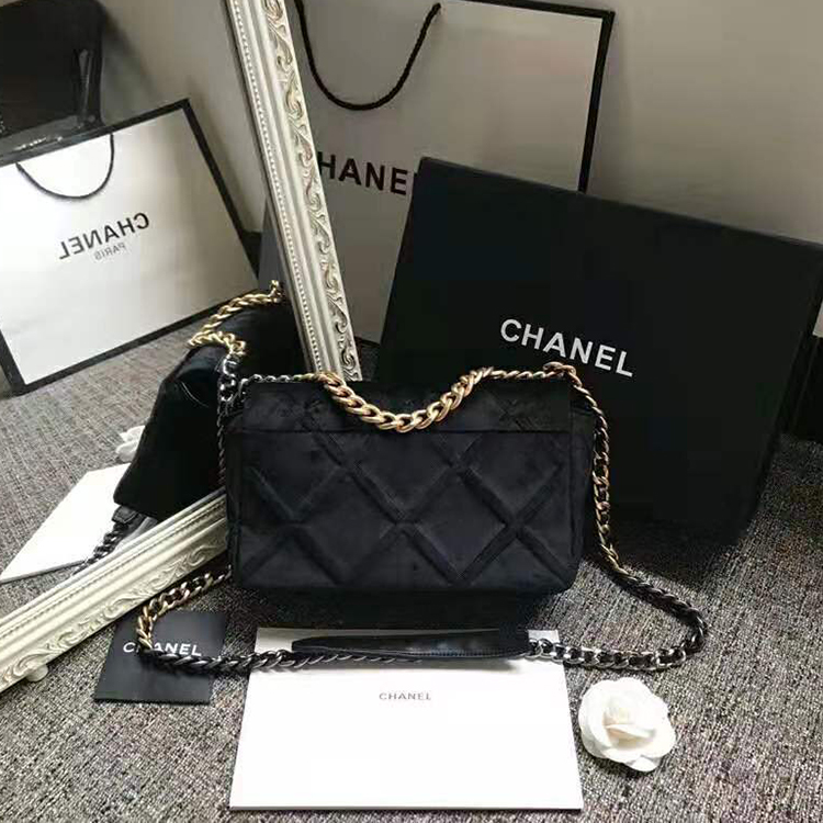 2020 Chanel 19 flap bag