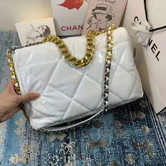 2020 Chanel 19 flap bag