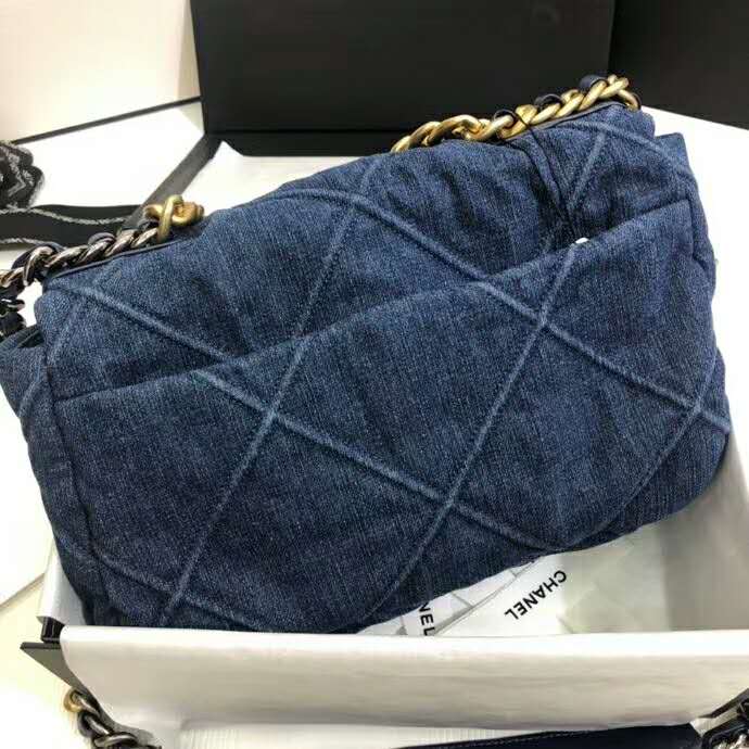 2020 Chanel 19 flap bag